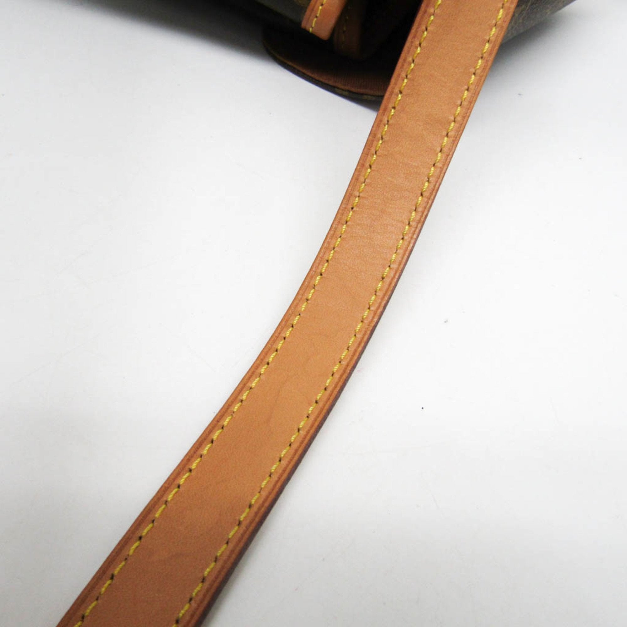 Louis Vuitton Montsouris MM