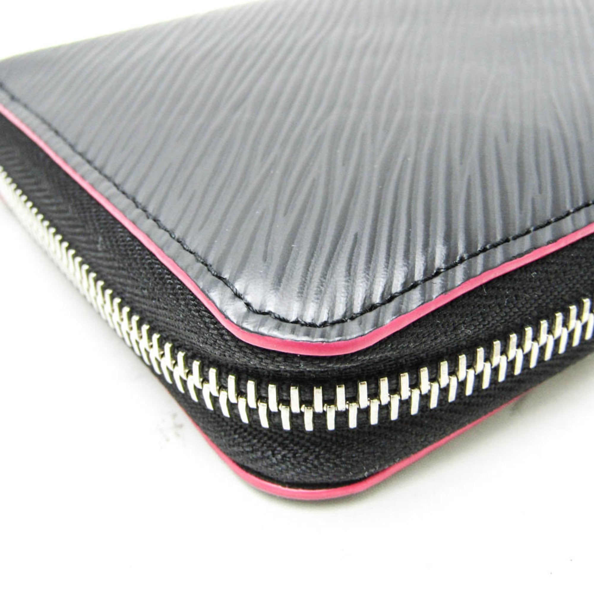 Louis Vuitton Zippy wallet