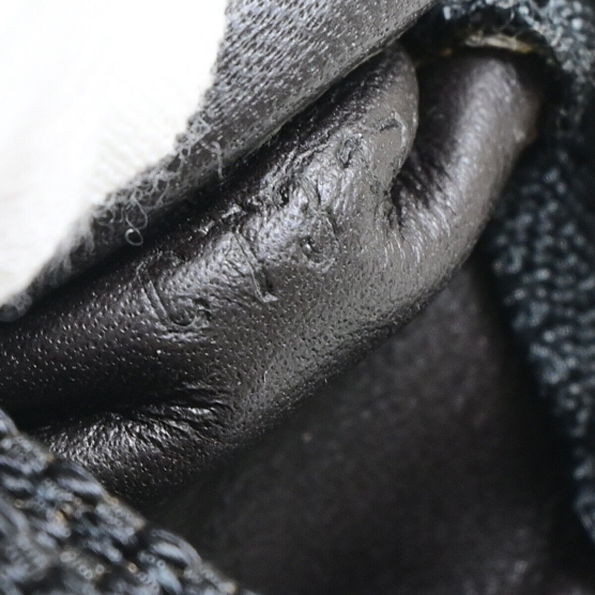 Louis Vuitton Pochette Clés