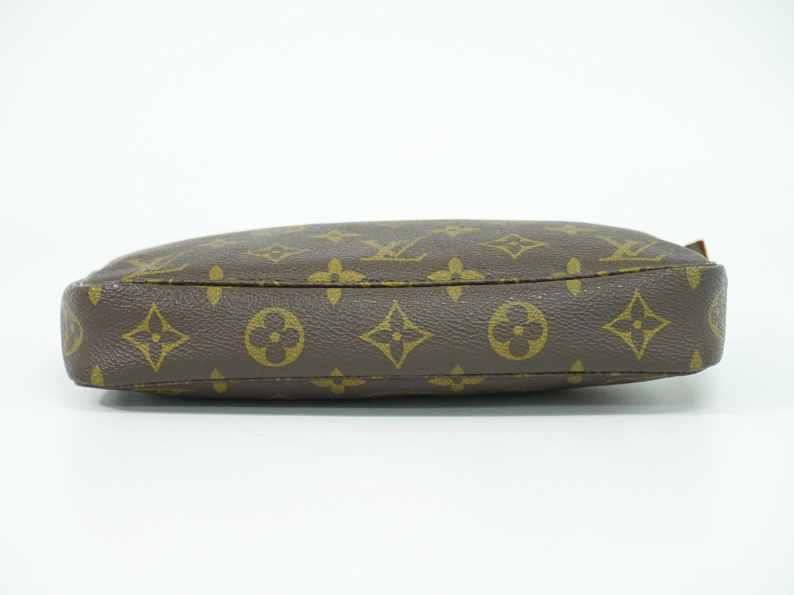 Louis Vuitton Pochette Accessoire