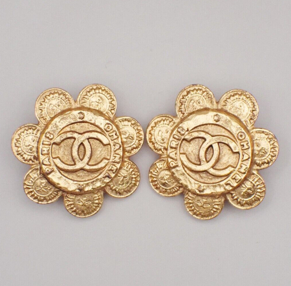 Chanel Logo CC