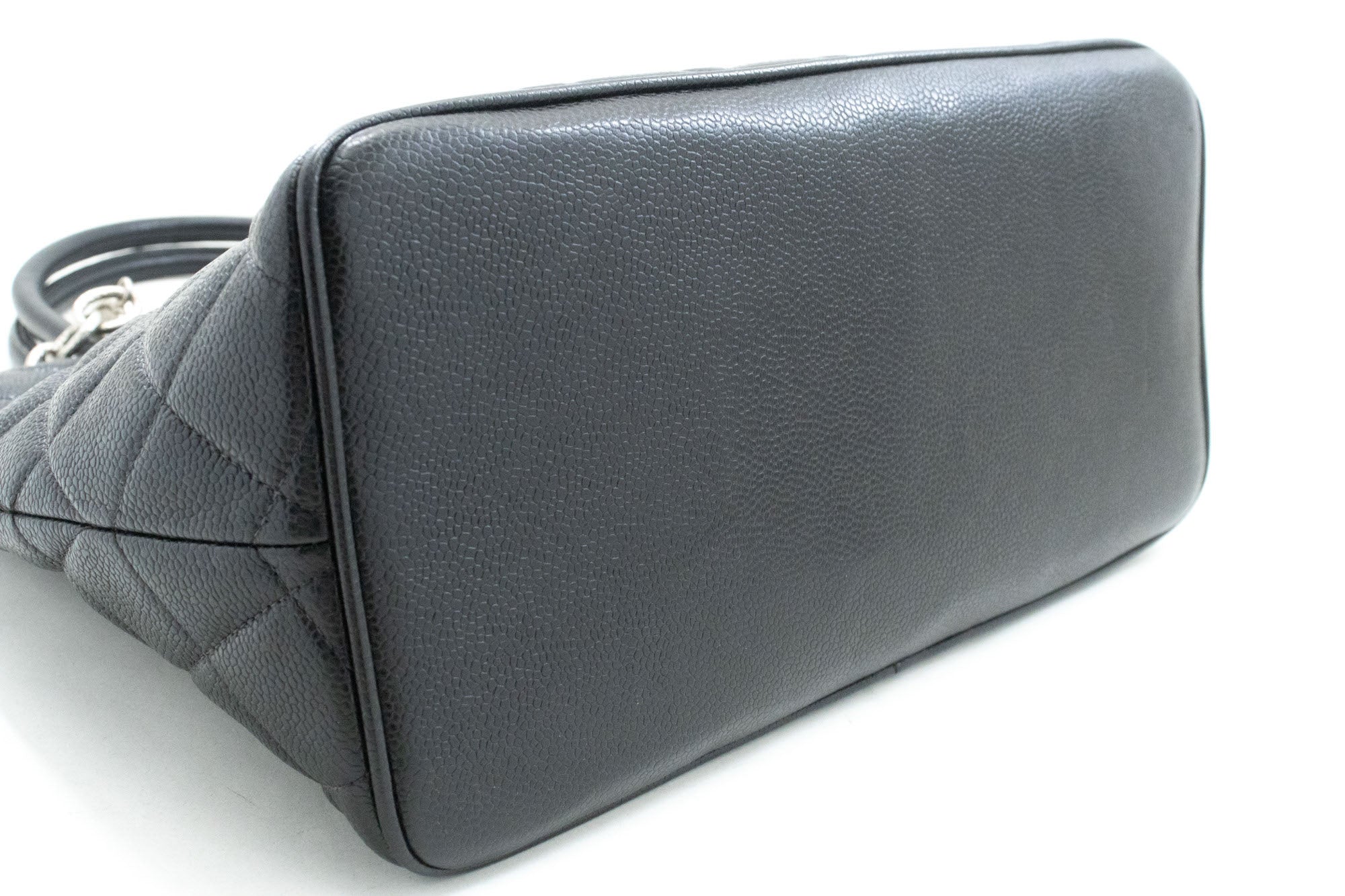 Chanel Medaillon