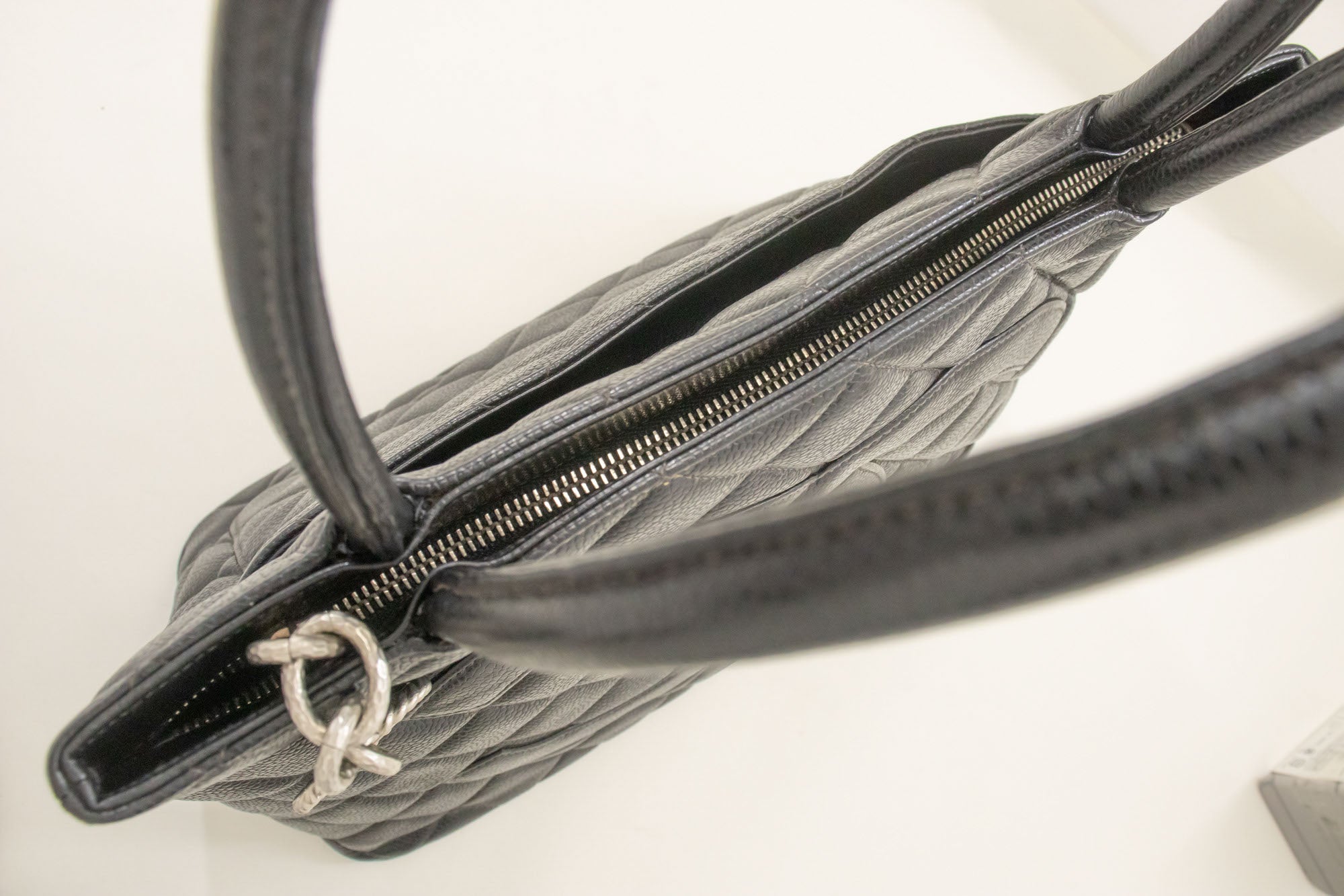 Chanel Medaillon