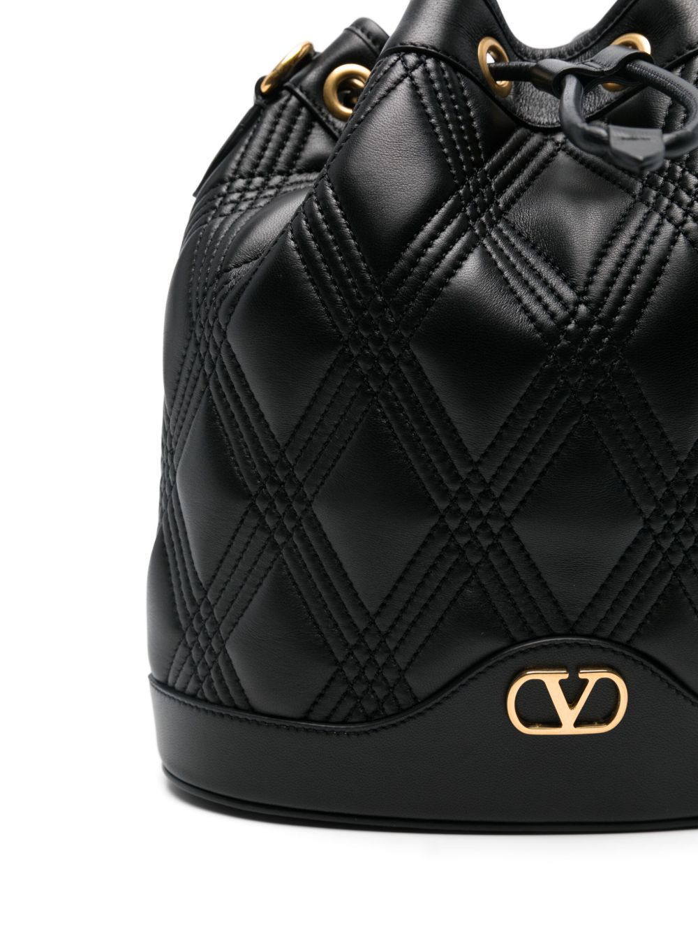 Valentino Garavani Quiltie 67 leather bucket bag