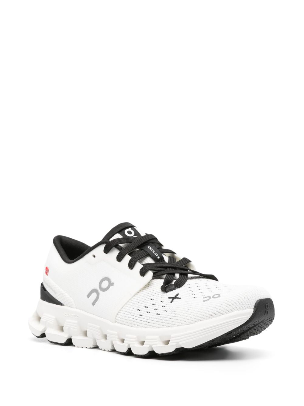 ON Running Cloud X 4 sneakers