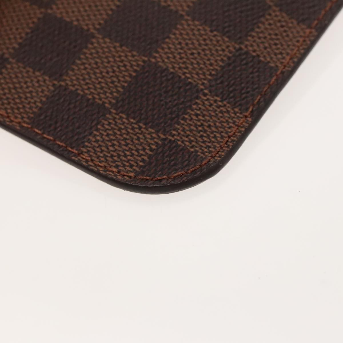 Louis Vuitton Neverfull pouch