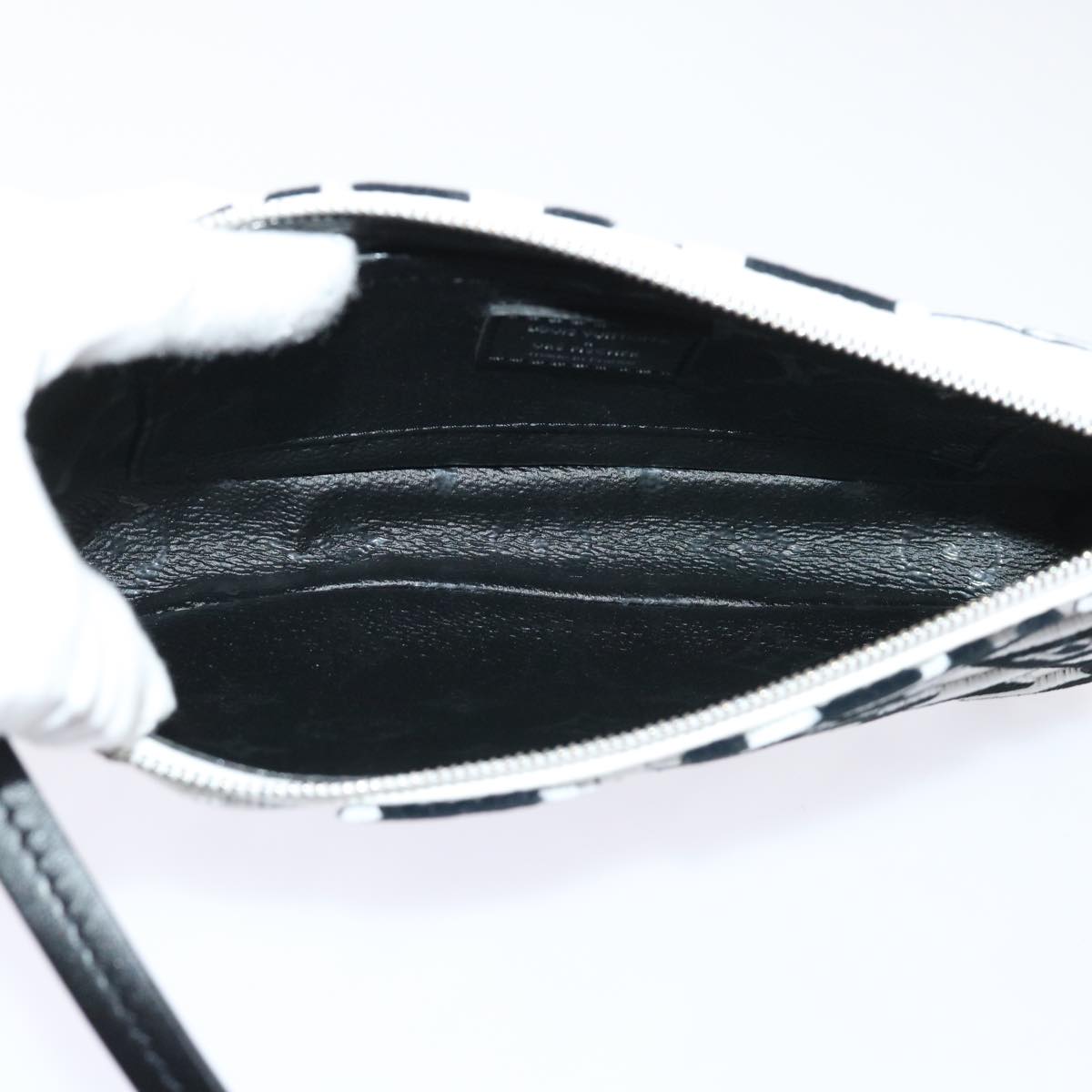 Louis Vuitton Pochette accessoires