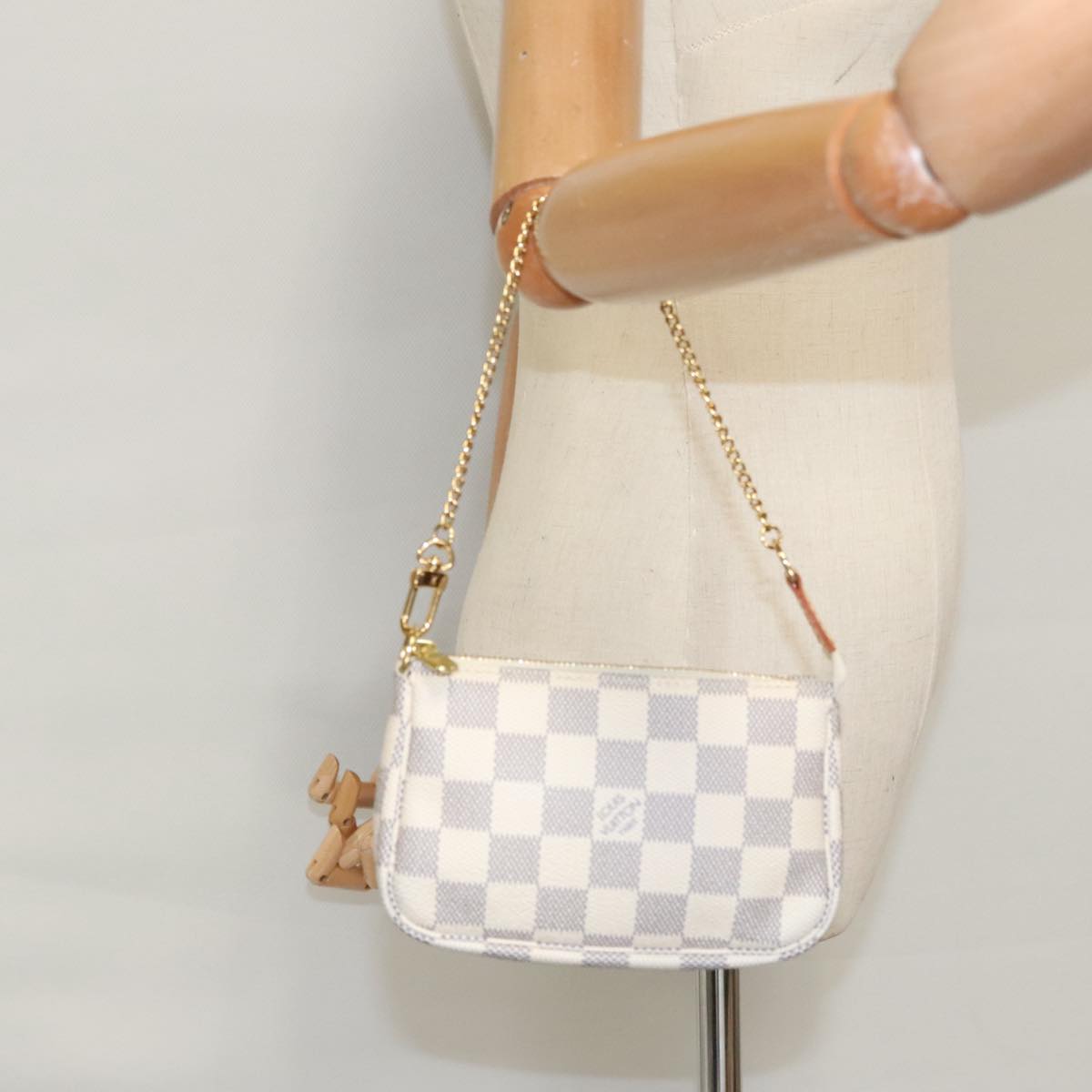 Louis Vuitton Pochette Accessoire