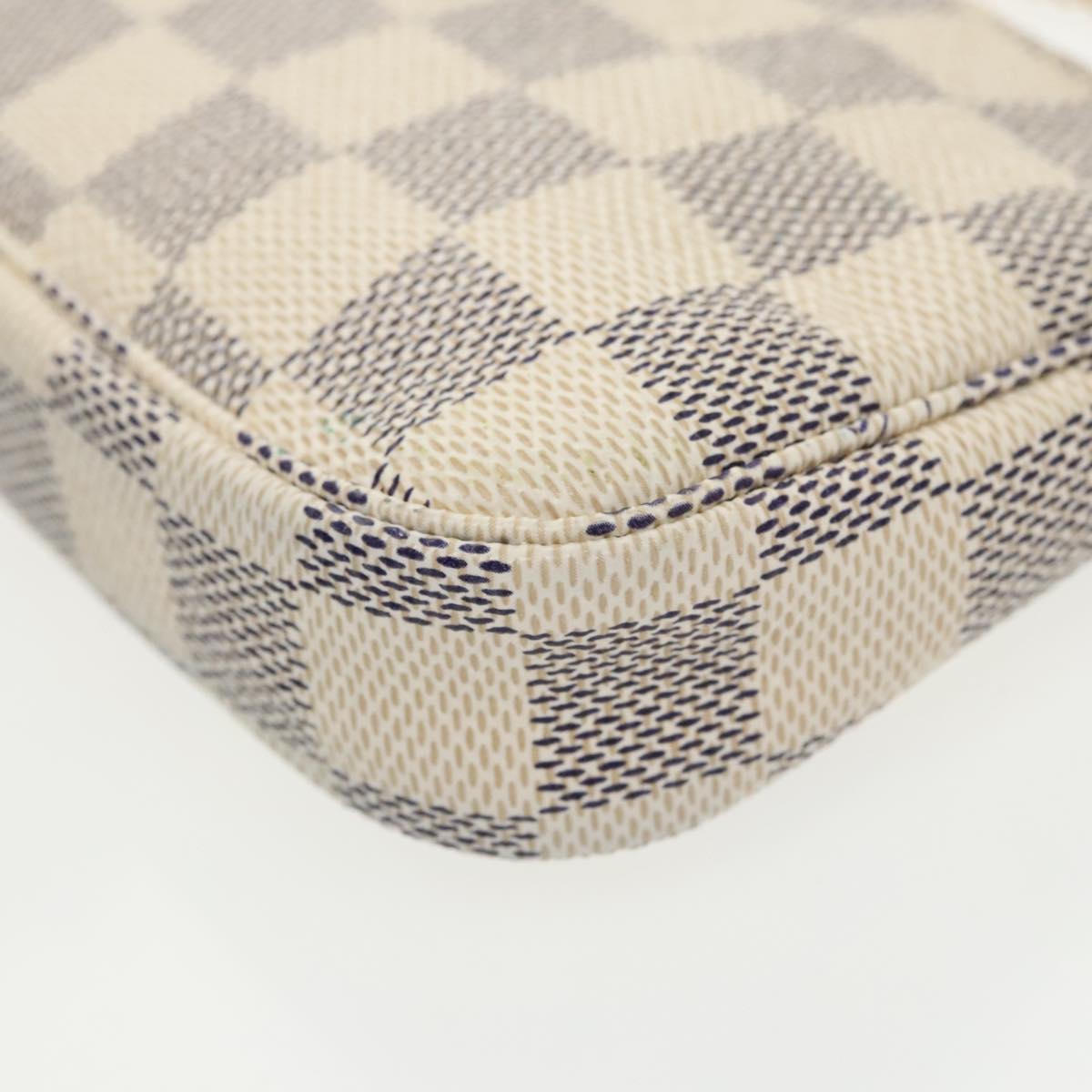 Louis Vuitton Pochette Accessoire