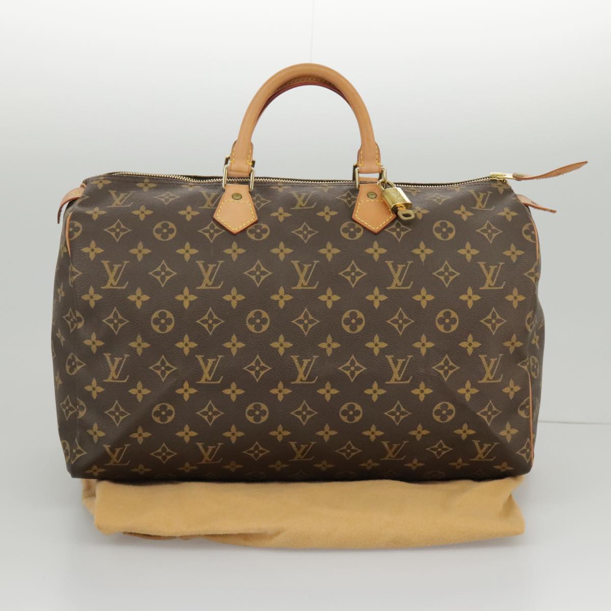 Louis Vuitton Speedy