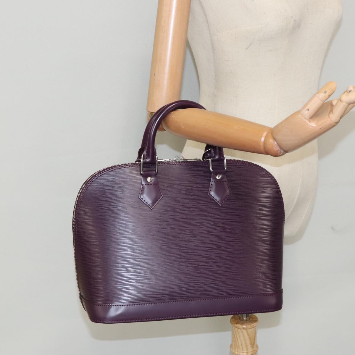 Louis Vuitton Alma