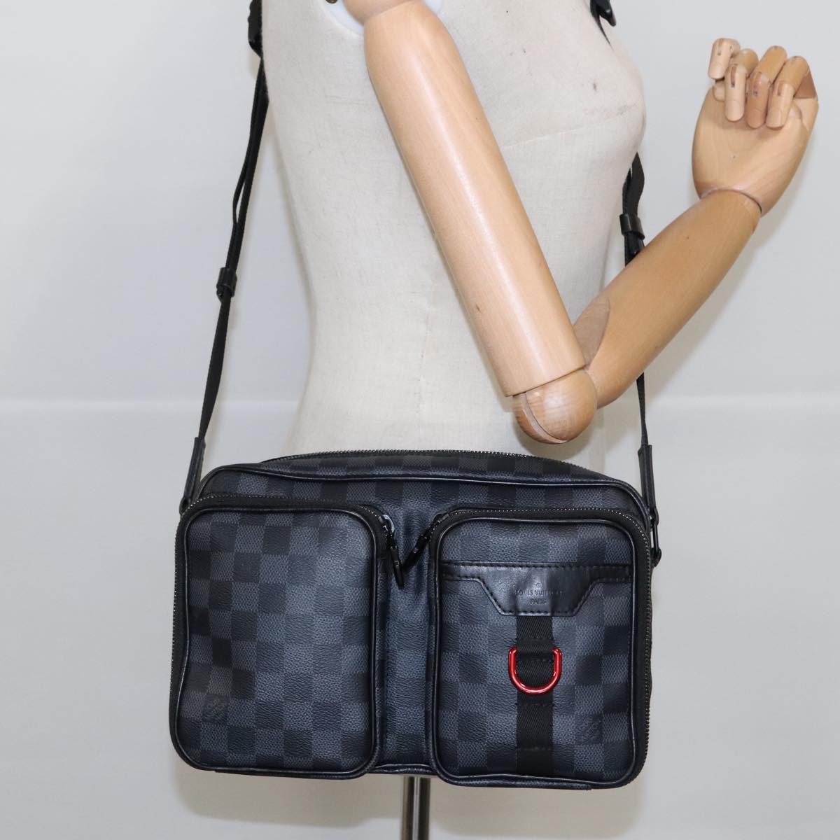 Louis Vuitton Utility