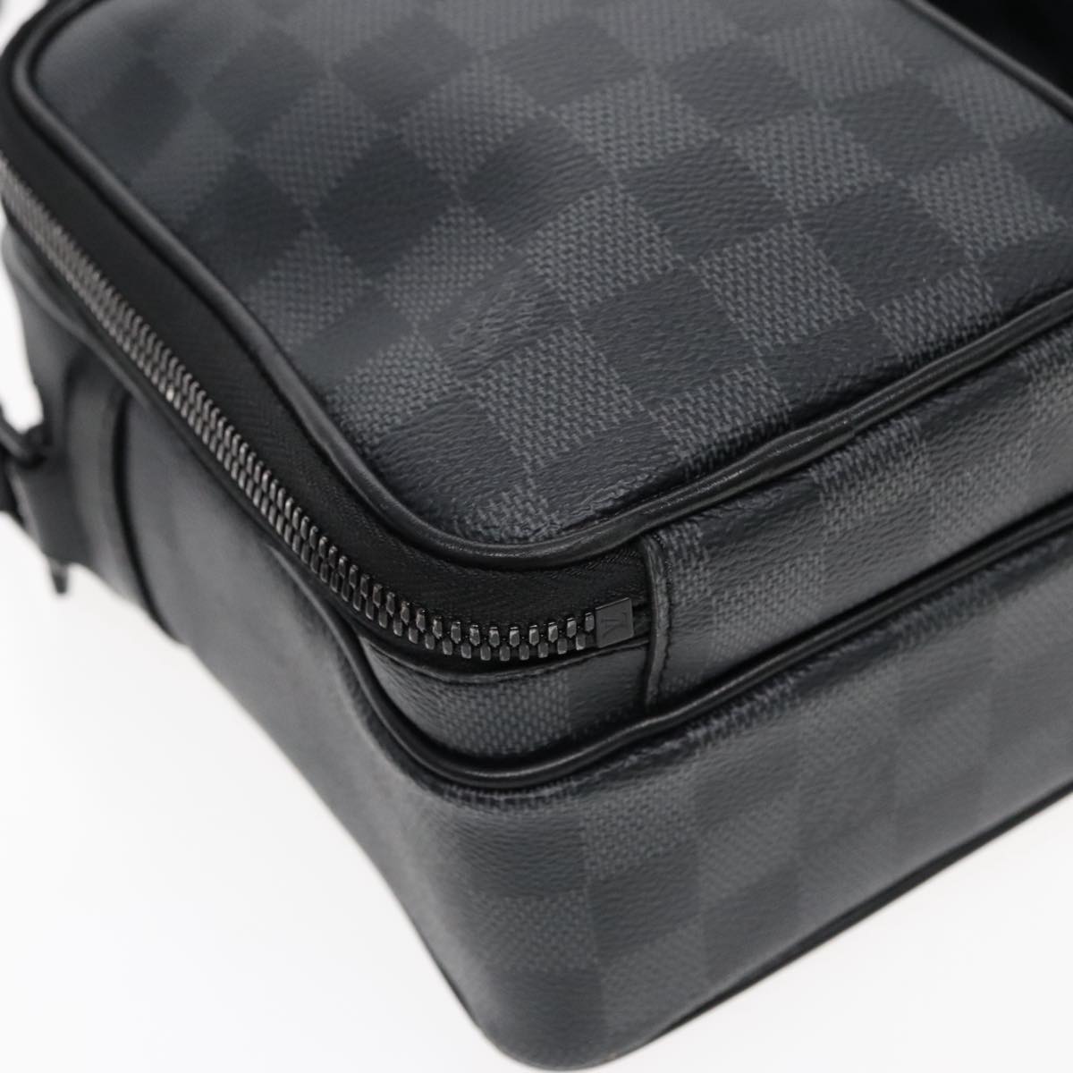 Louis Vuitton Utility