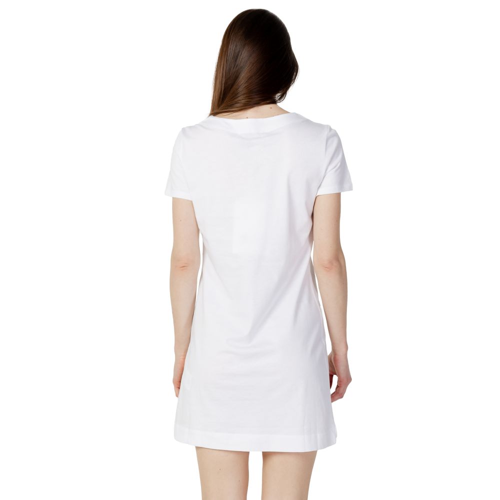 White Cotton Short