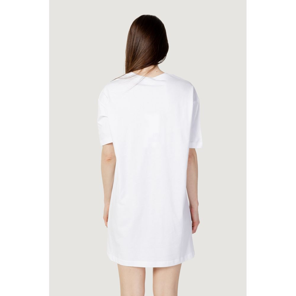 White Cotton Short