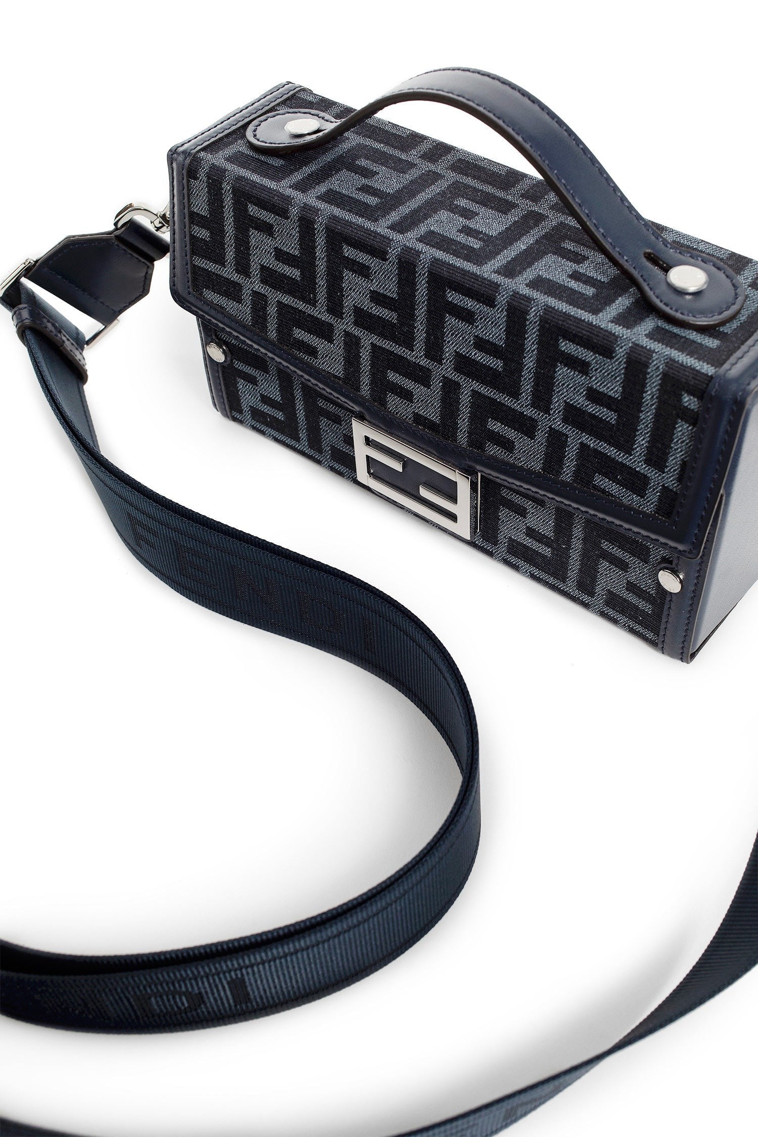 Baguette Soft Trunk Bag