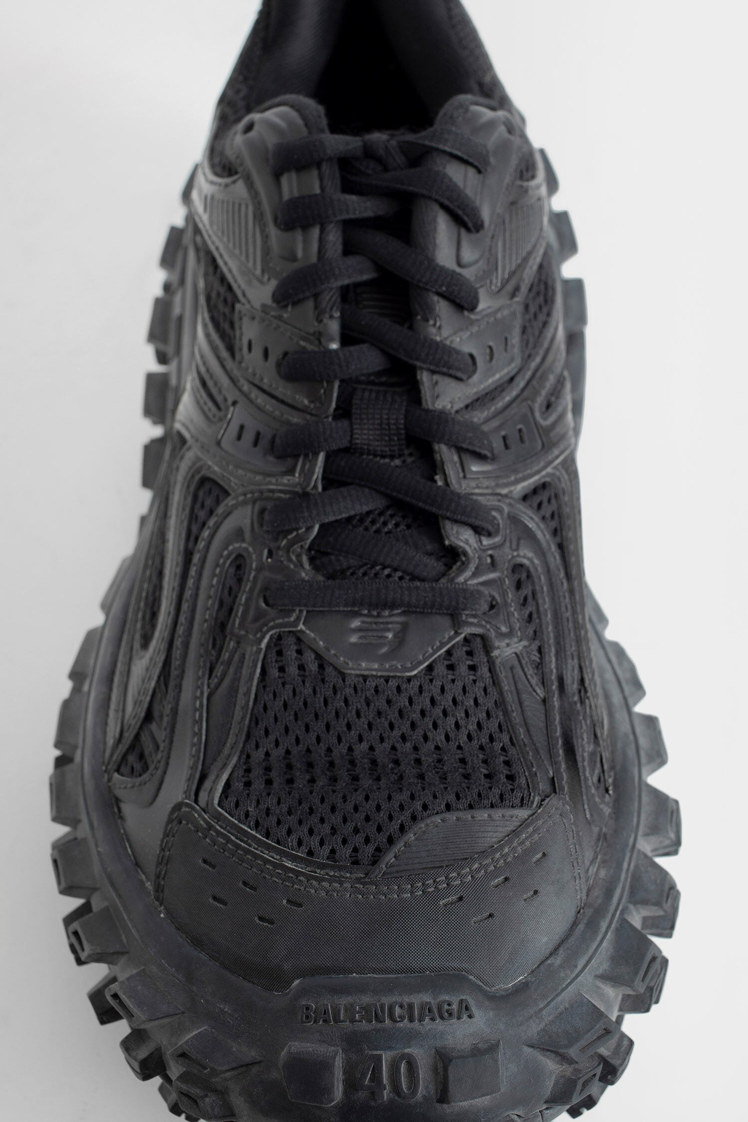 bouncer sneakers