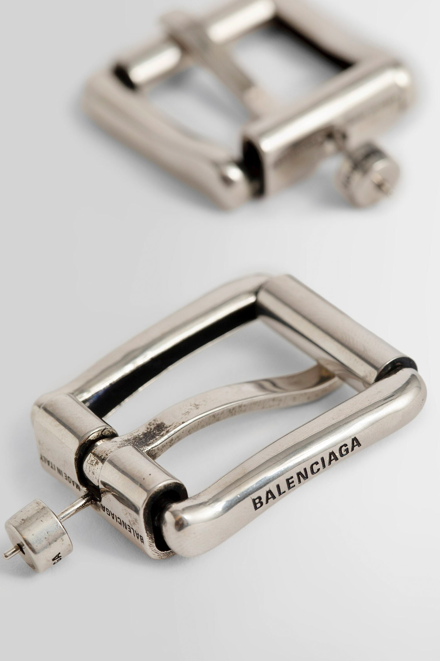 buckle 2.0 earrings