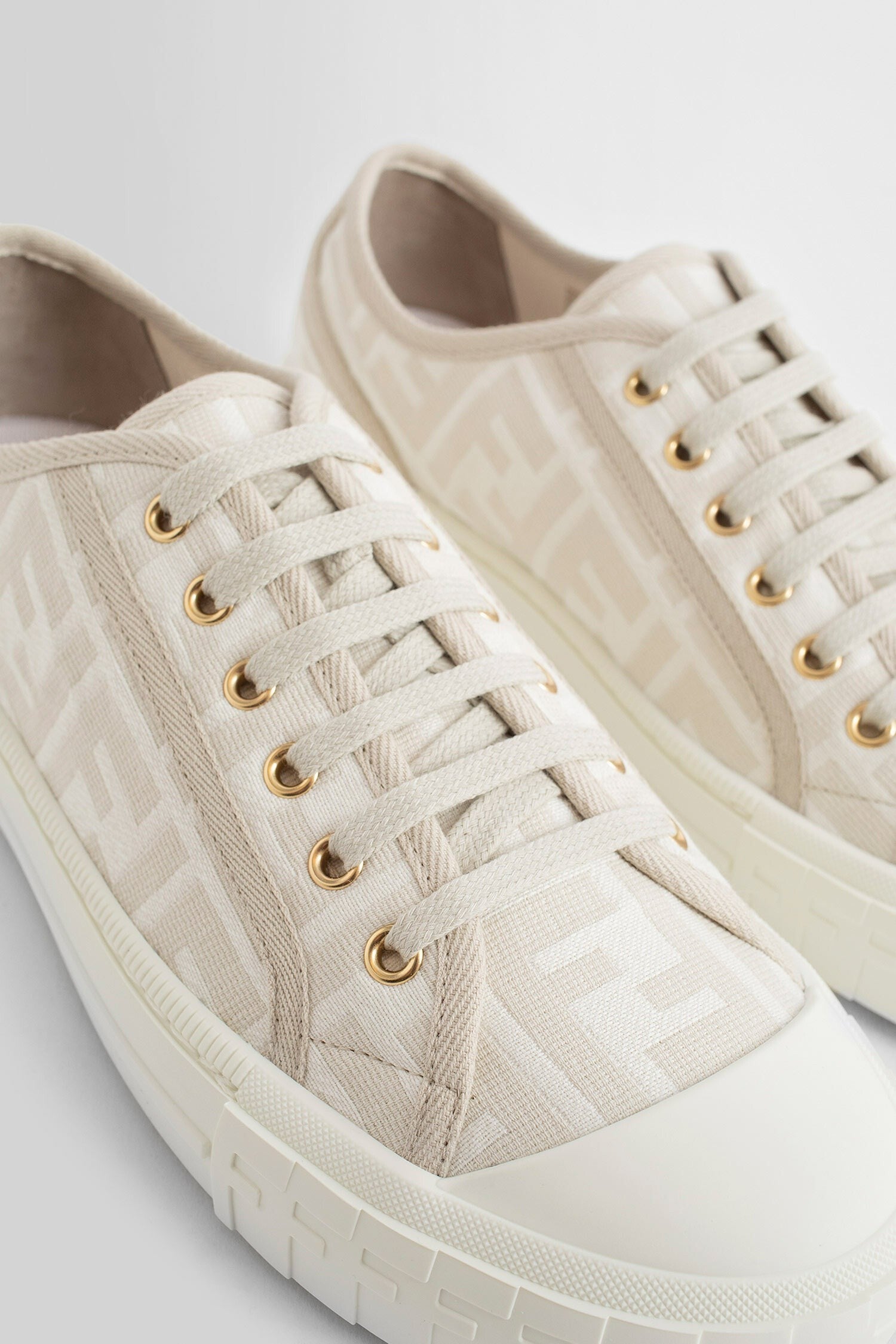 Domino Ff Low-Top Sneakers