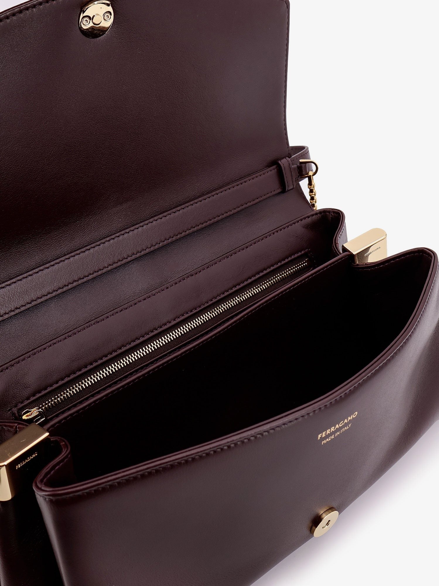 FERRAGAMO SHOULDER BAG