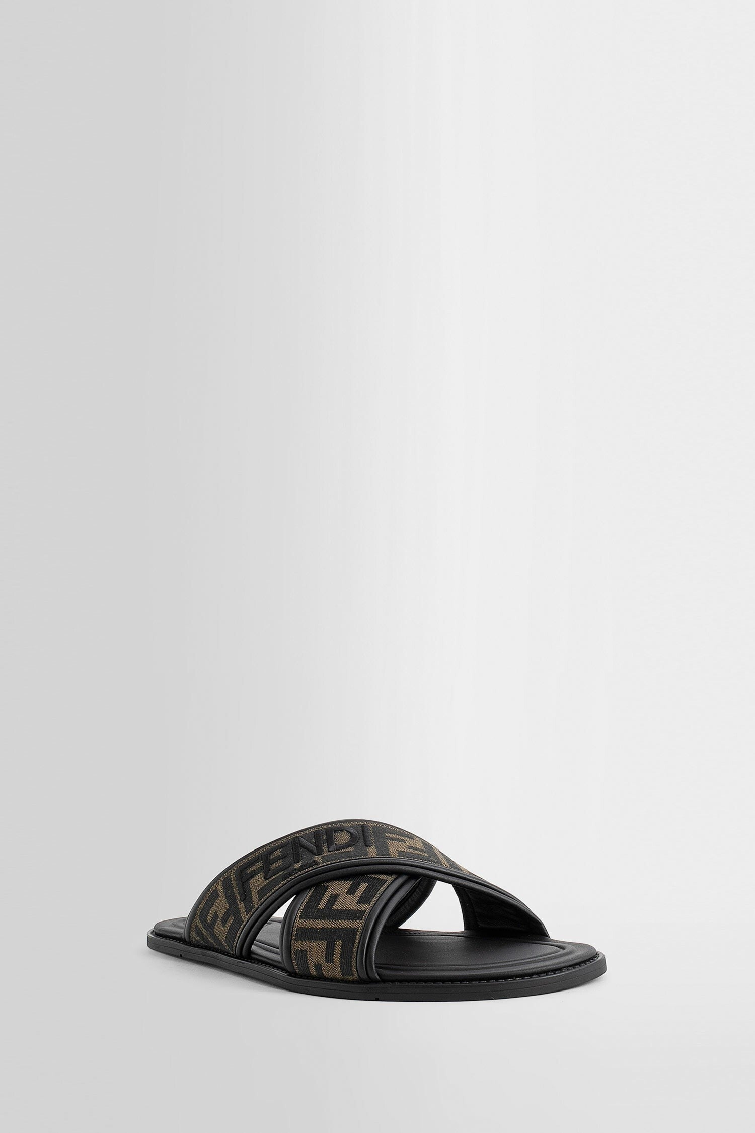 Ff Jacquard Slides