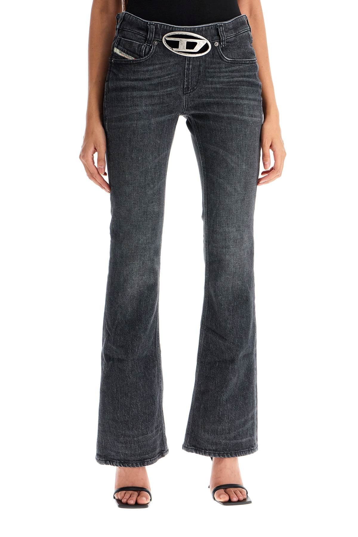 iamante jeans with oval