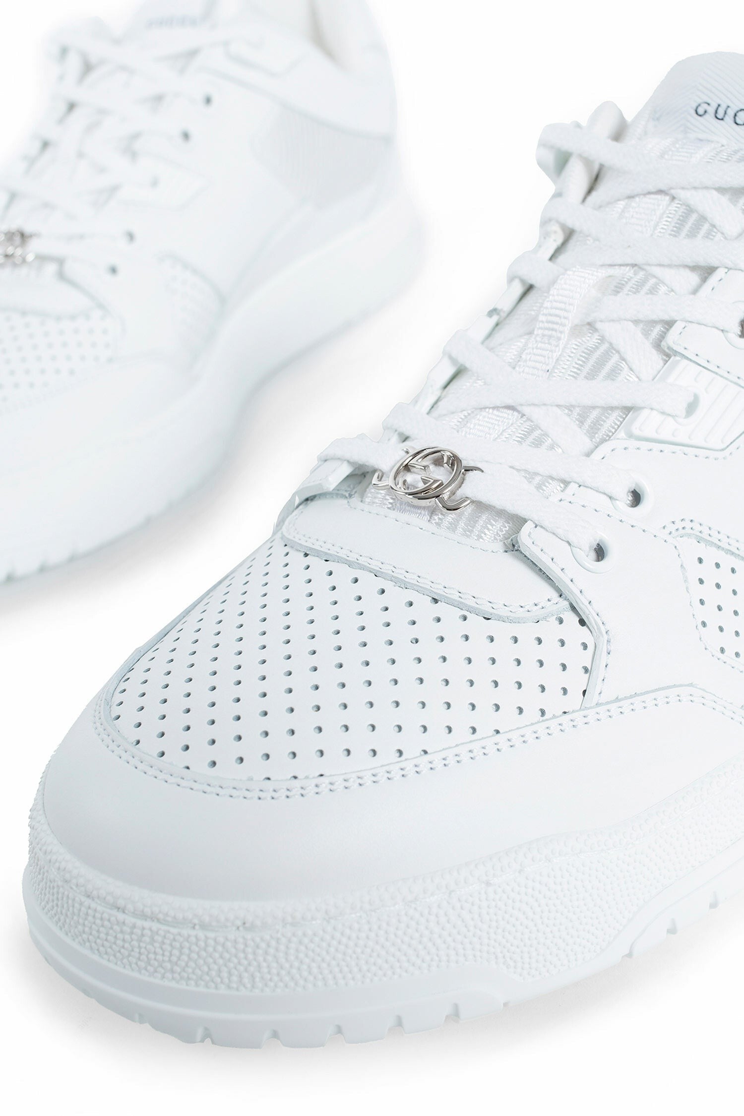 Jones Sneakers