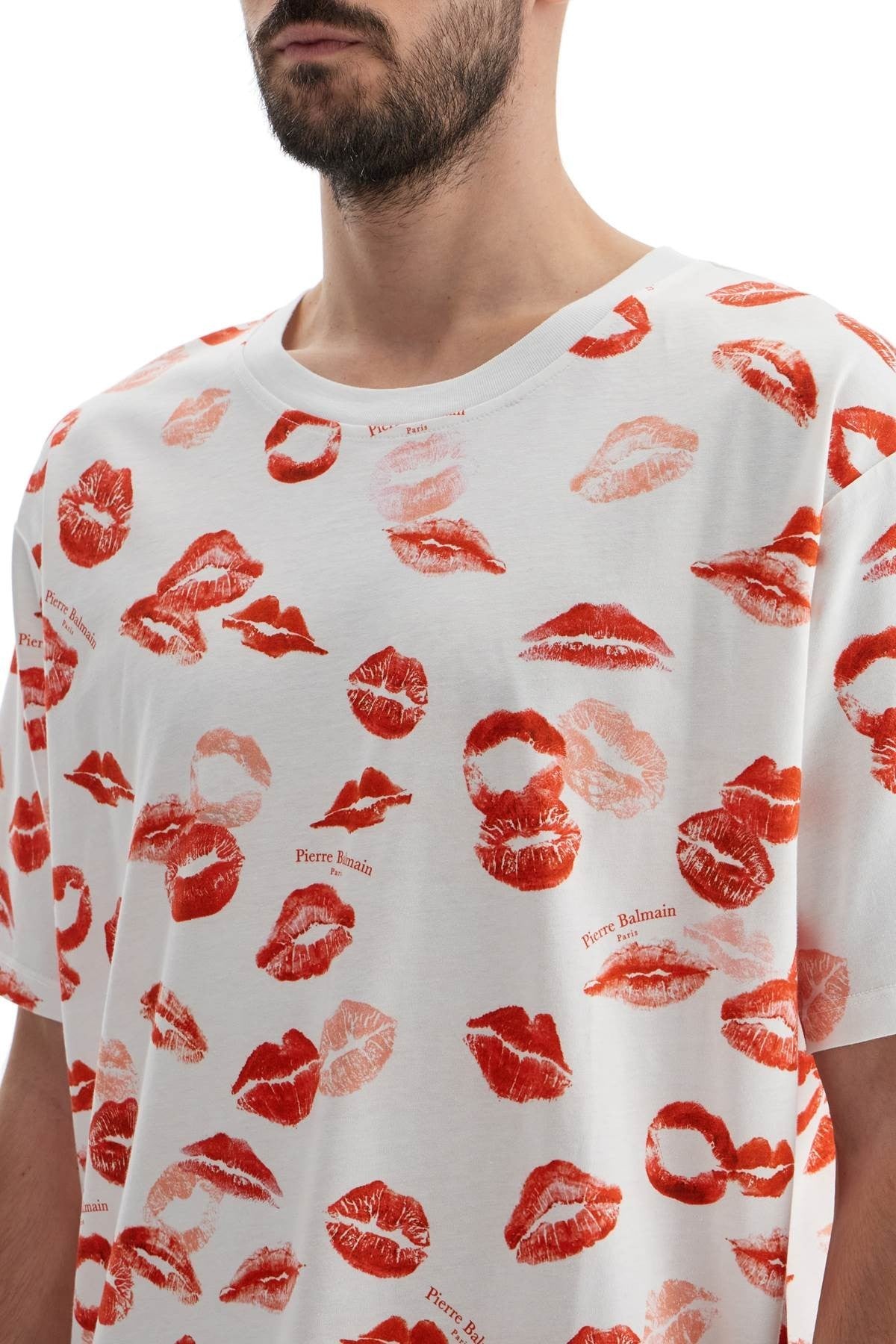 "kiss all over print t