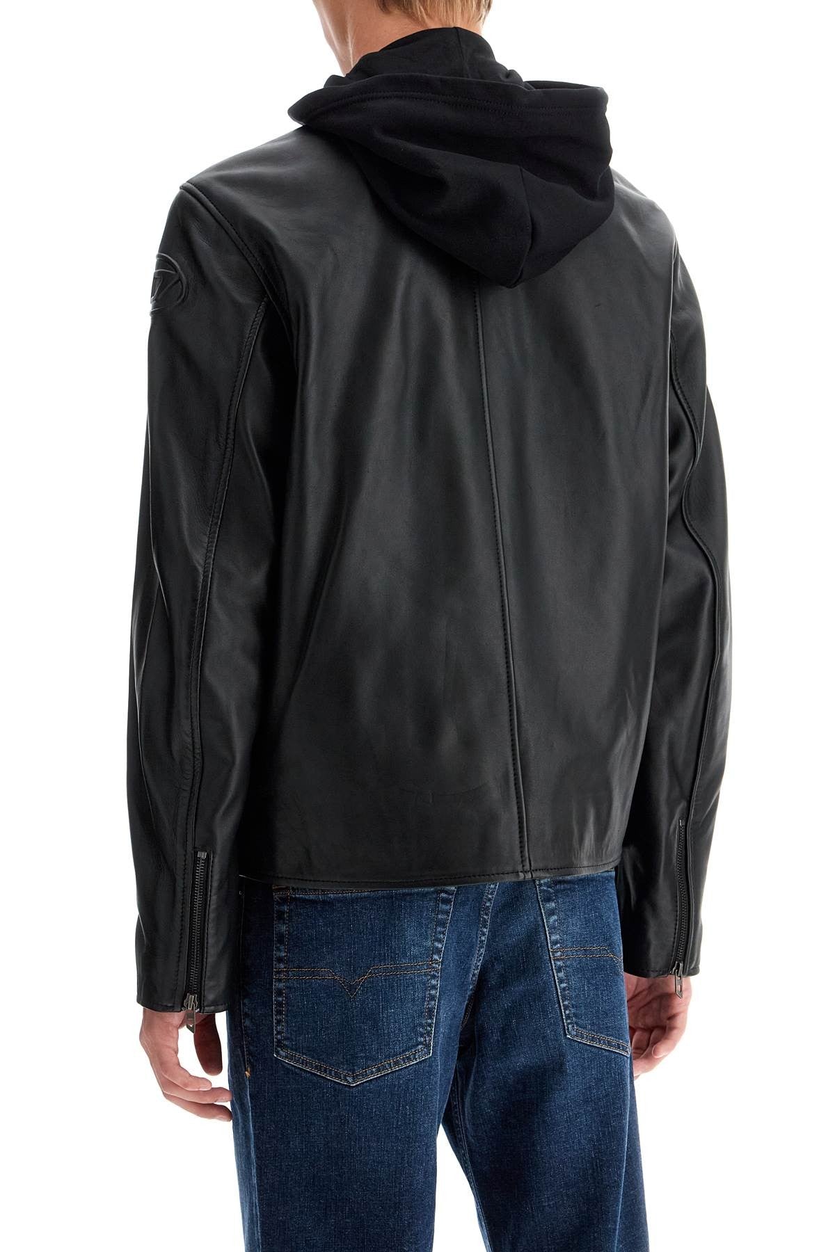 Leather L-Carver B