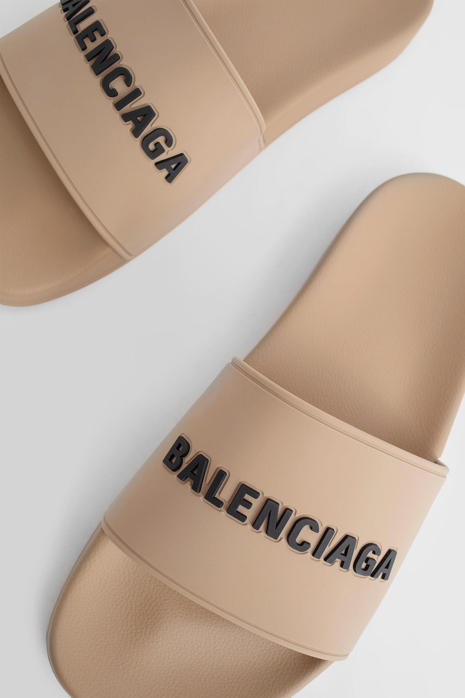 Logo Pool Slides