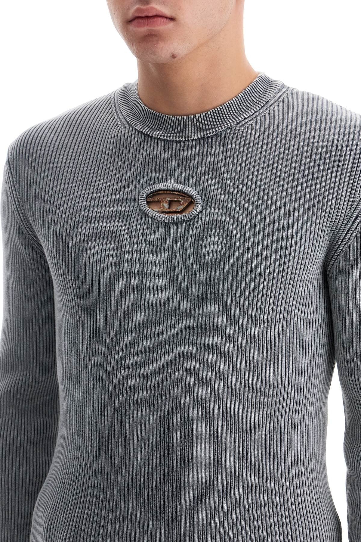 long-sleeved m-val
