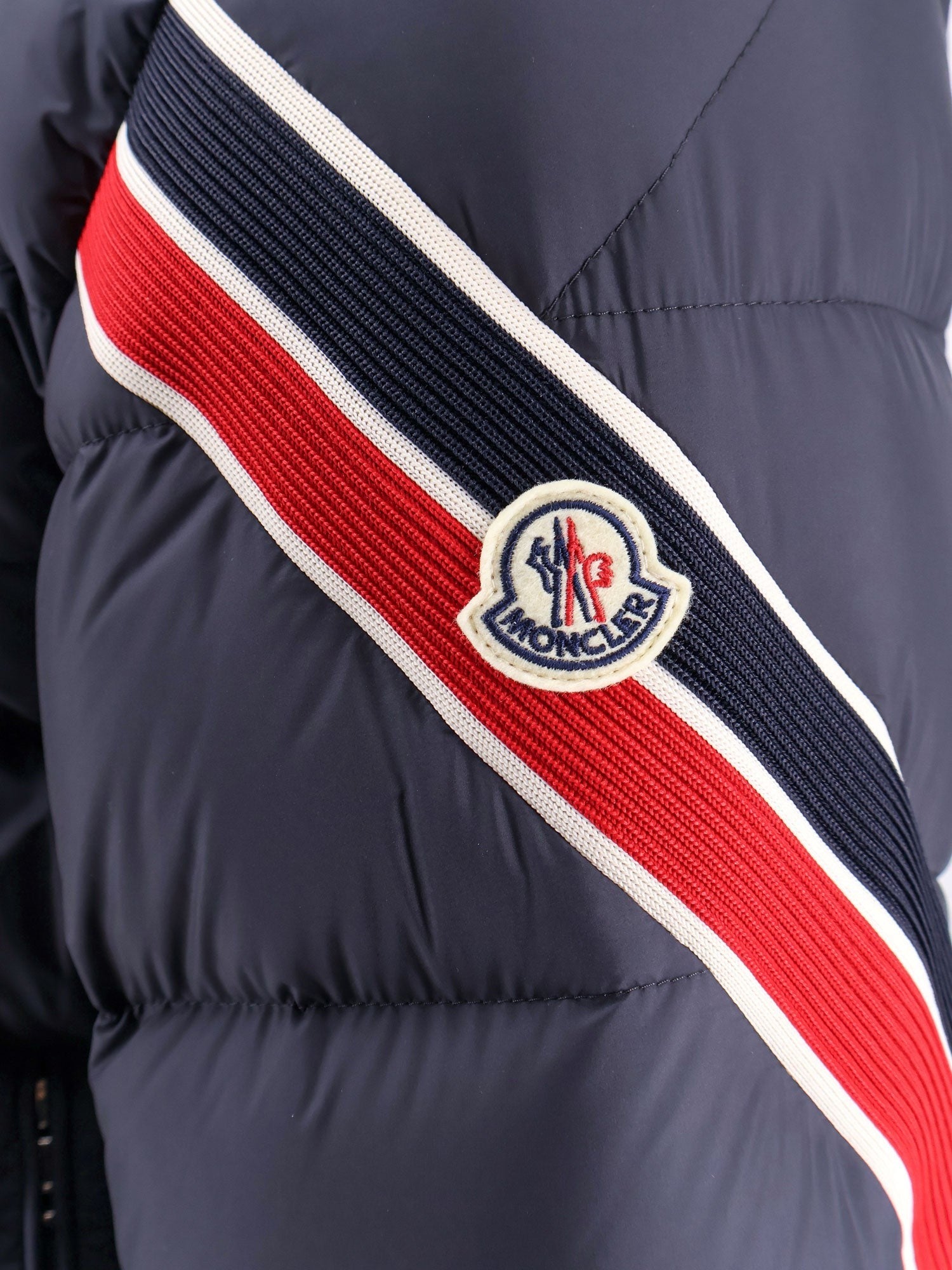 Moncler Solayan