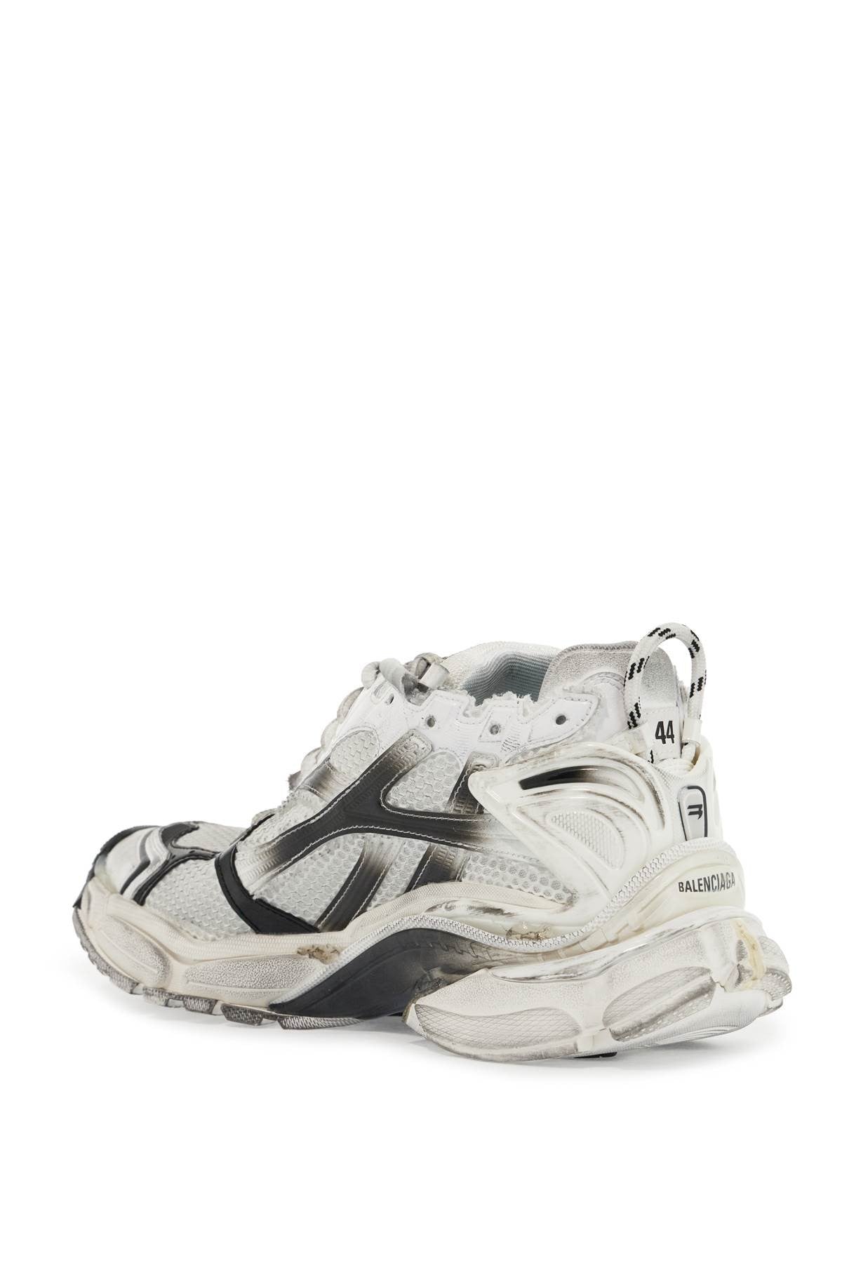 Runner Sneakers
