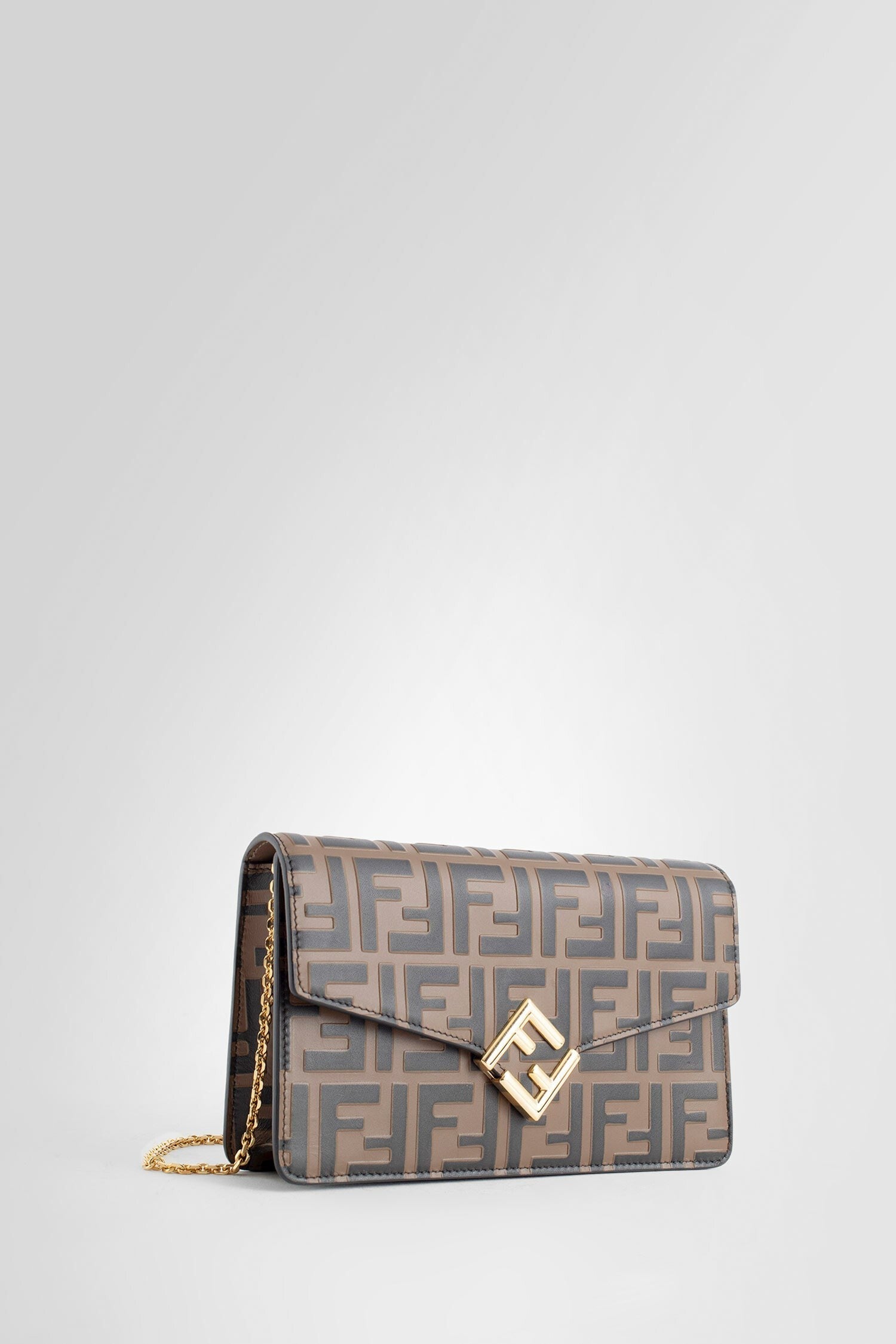 shoulder bags