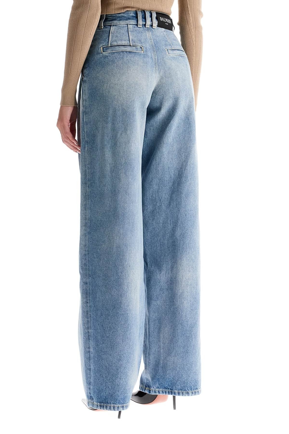 wide leg jeans with pleats