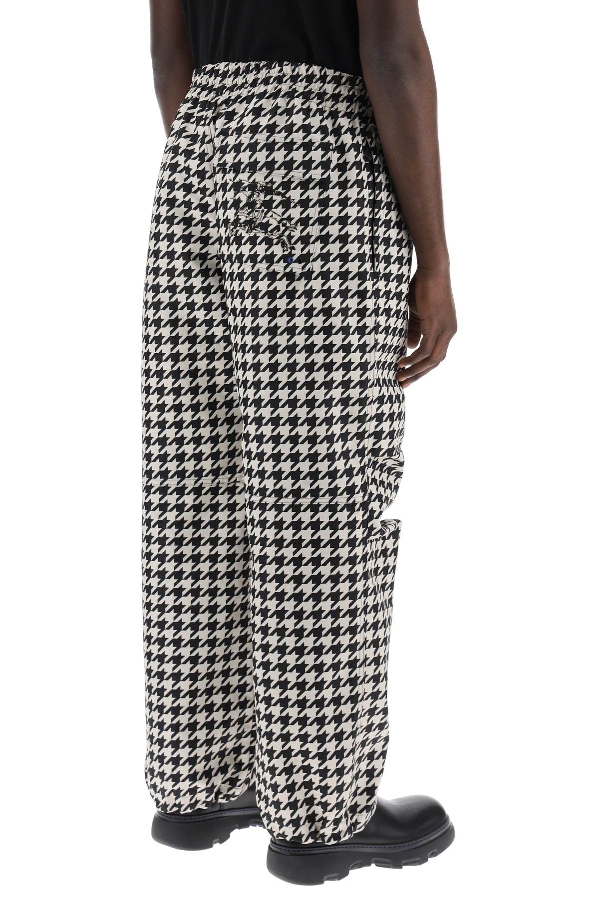 workwear pants in houndstooth