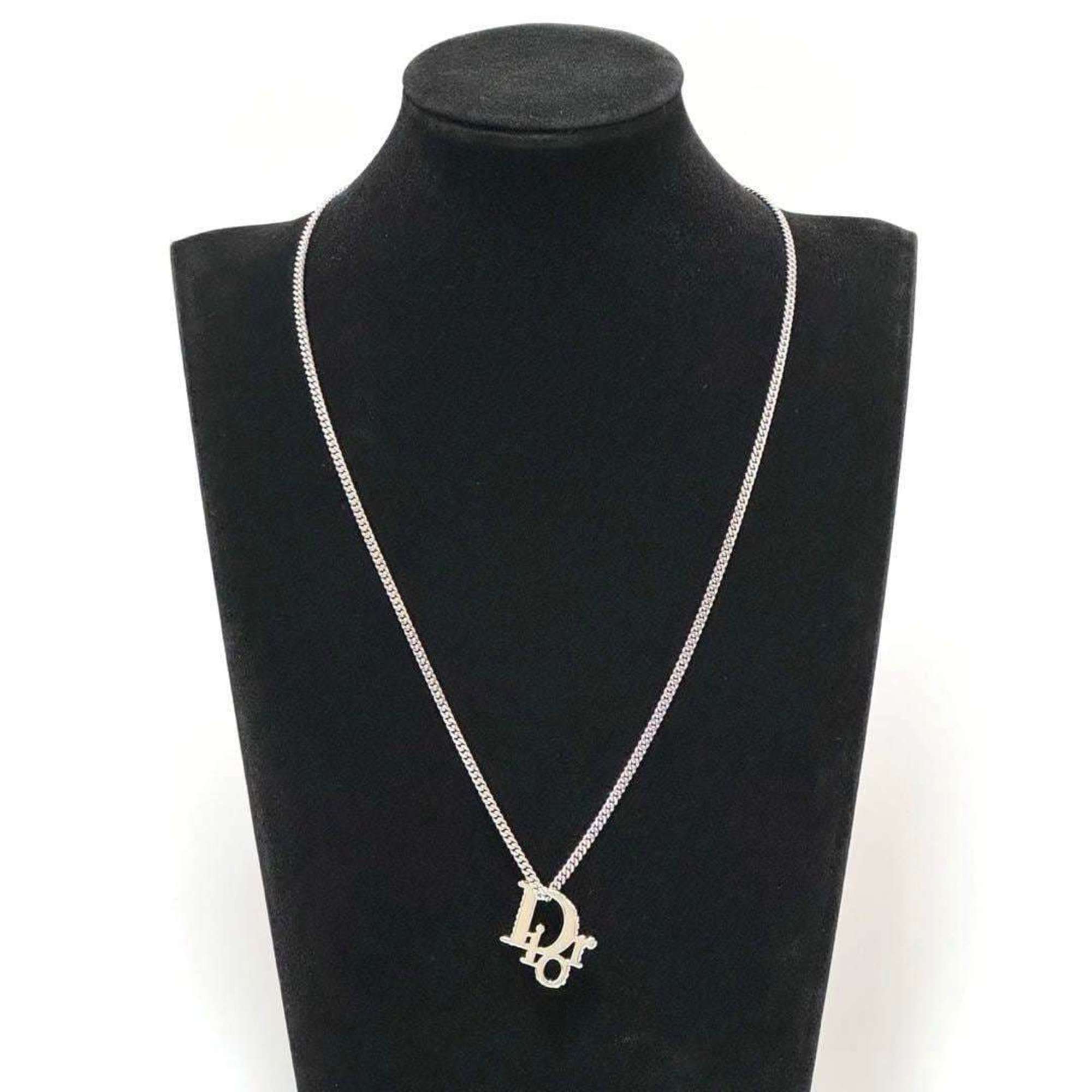 Dior Logo