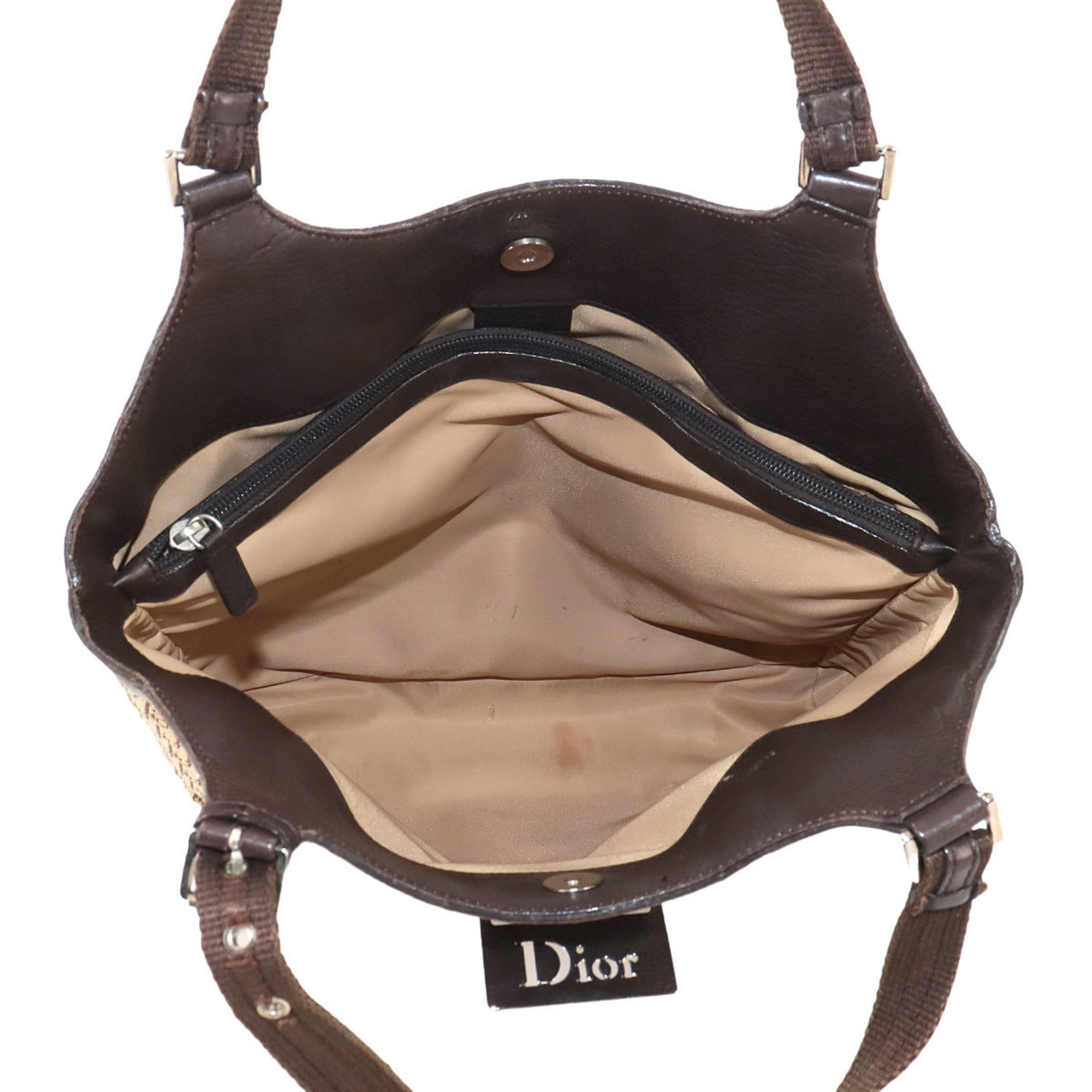 Dior Street chic