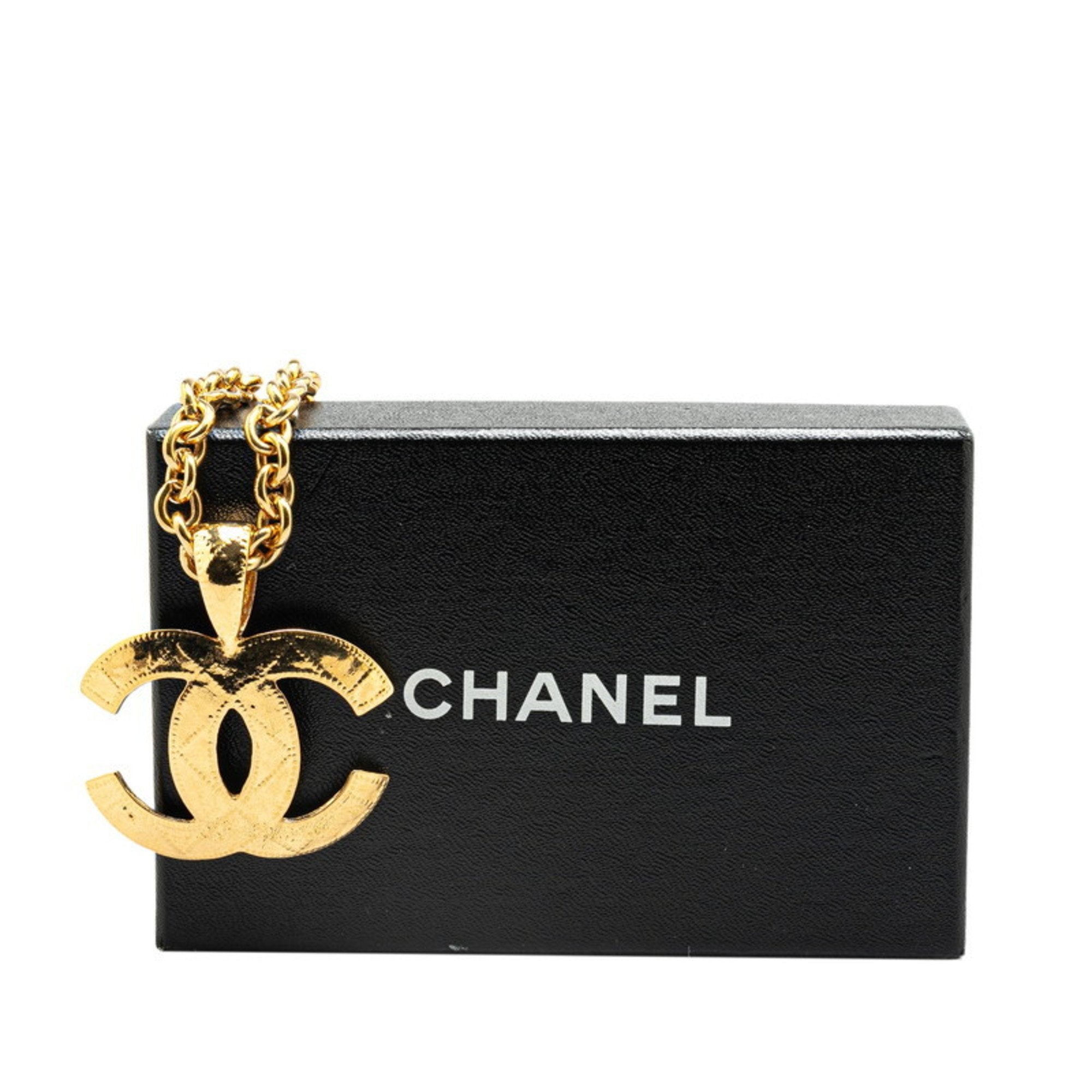 Chanel Matelasse Pouch