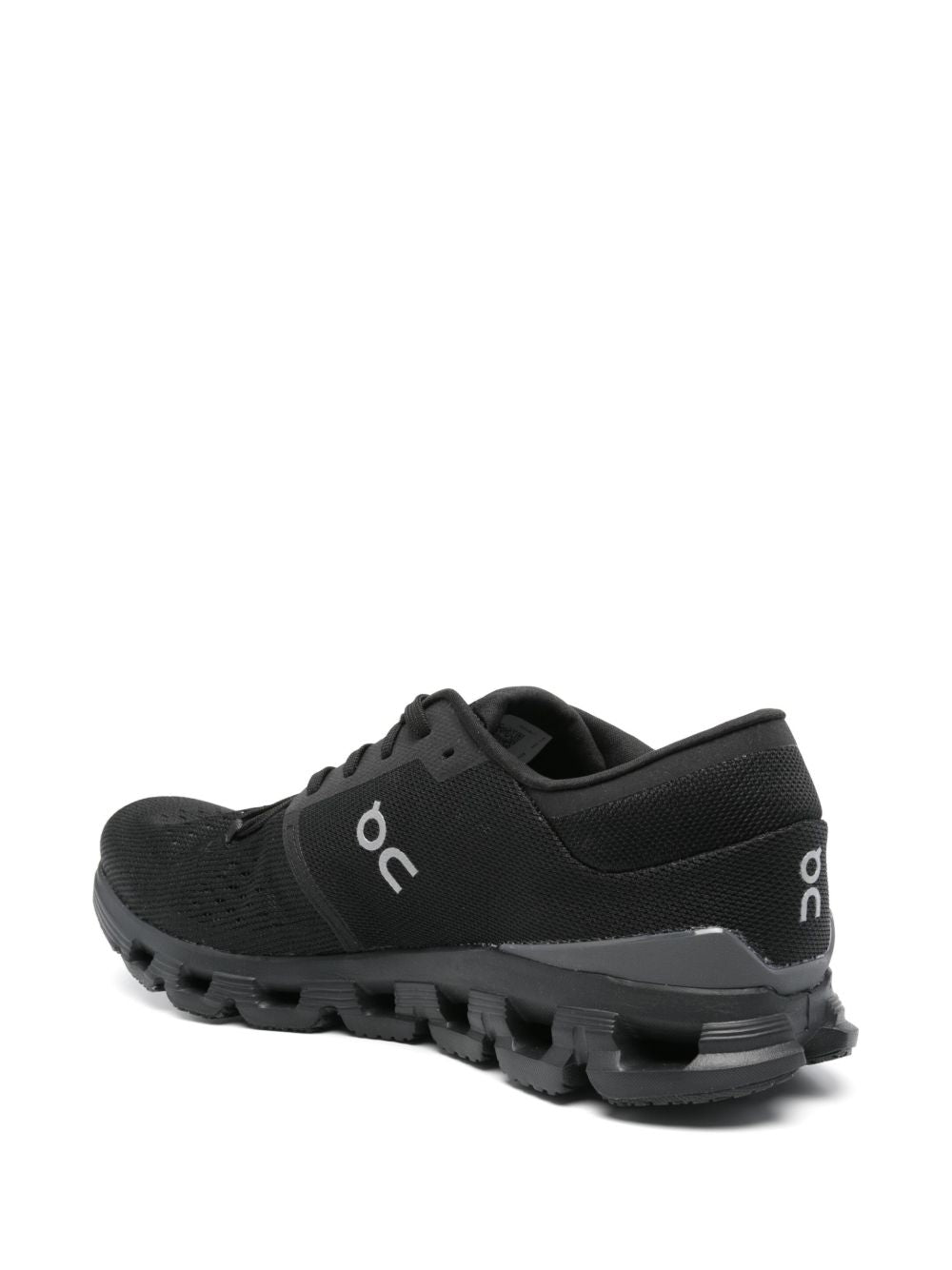 ON Cloud X 4 Trainers