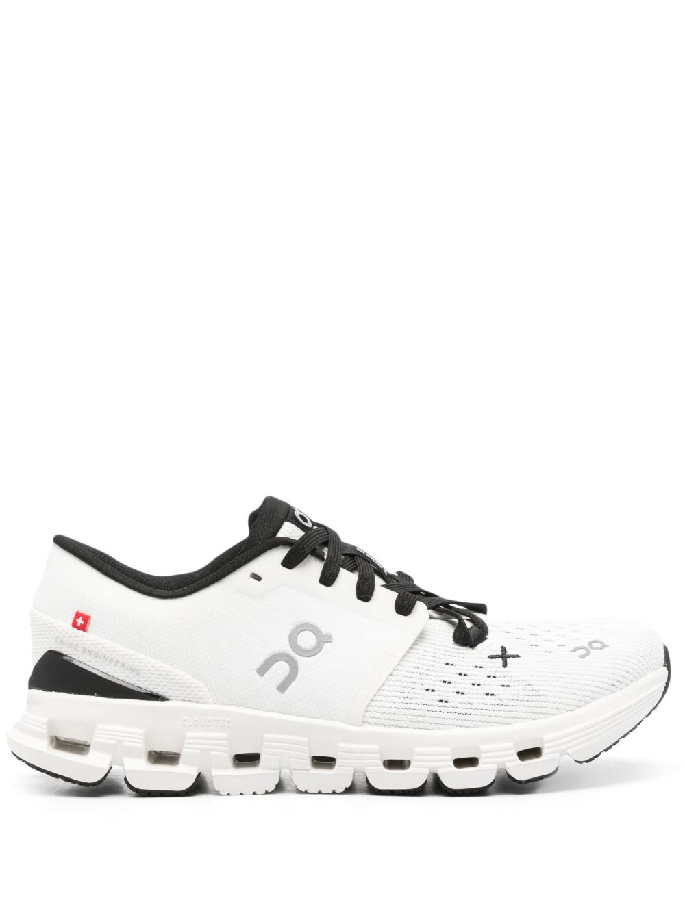 ON Running Cloud X 4 sneakers