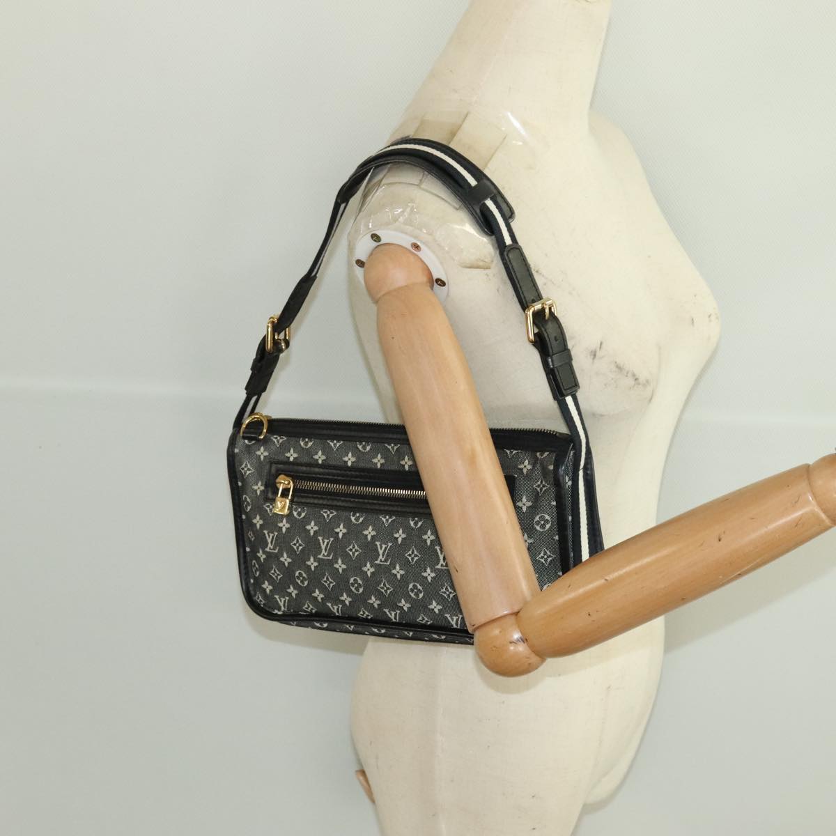 Louis Vuitton Pochette