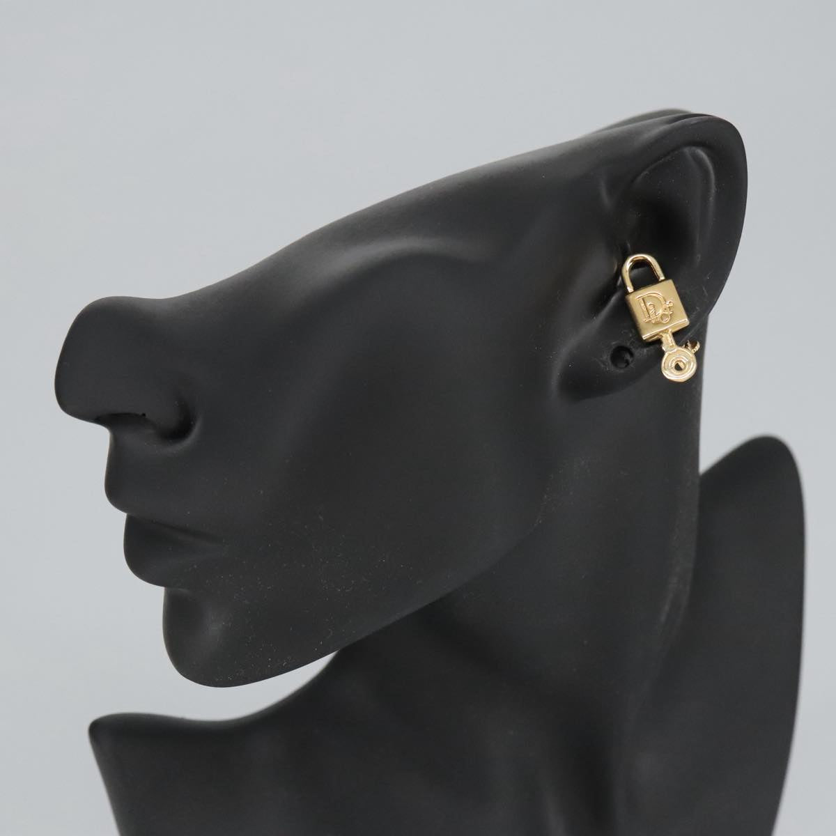 Dior --