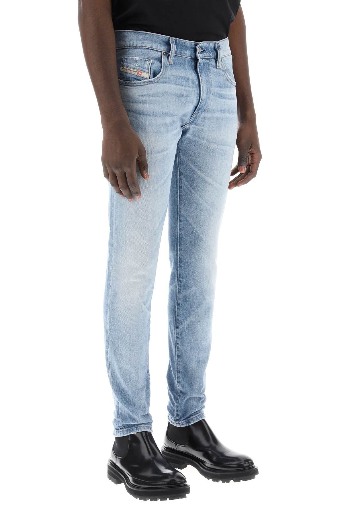 2019 D-Strukt Slim Fit Jeans