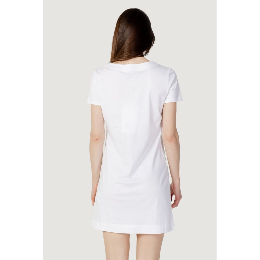 White Cotton Short