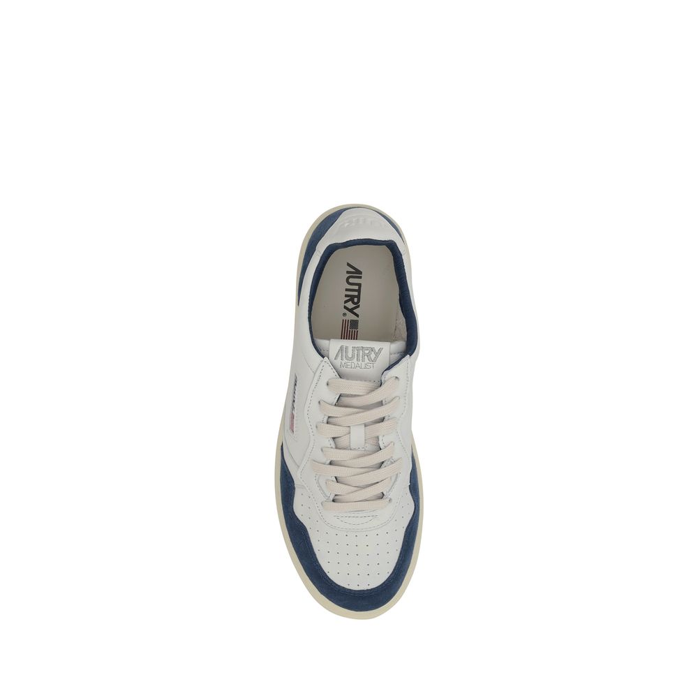 Medalist Low Sneakers