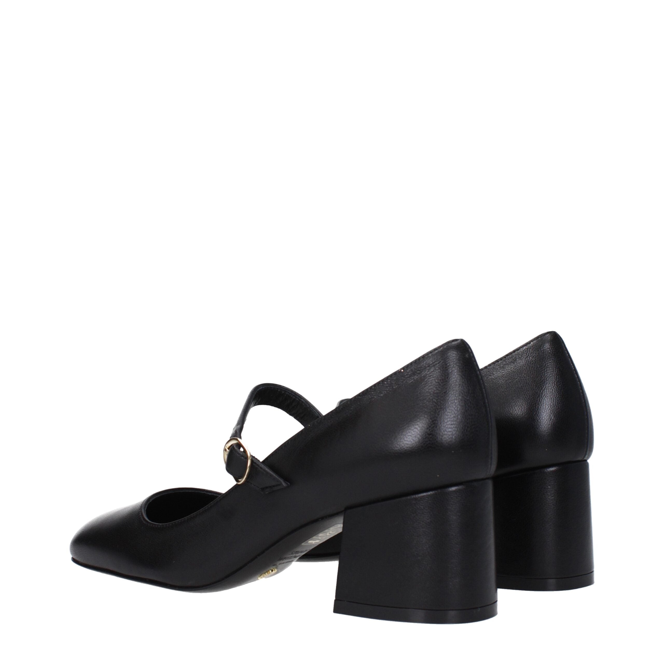 Black Leather Mid Heel Pumps