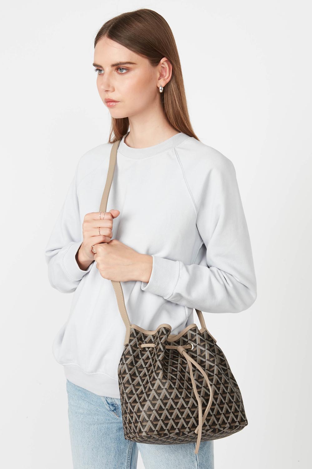 Bucket bag – MARRON
