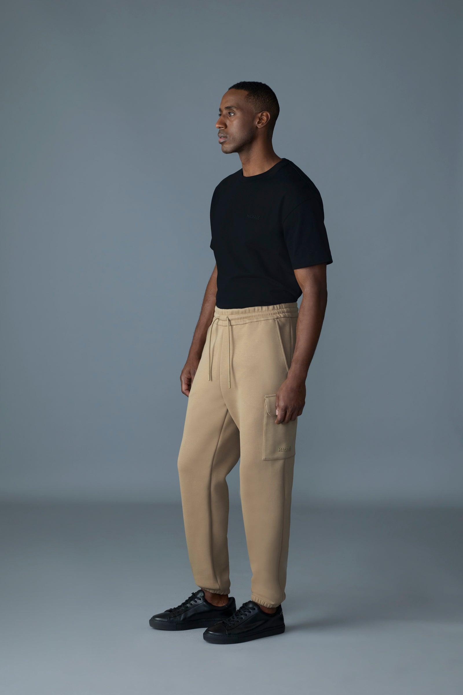 Mackage MARVIN-R  Loose fit for on-the-go comfort