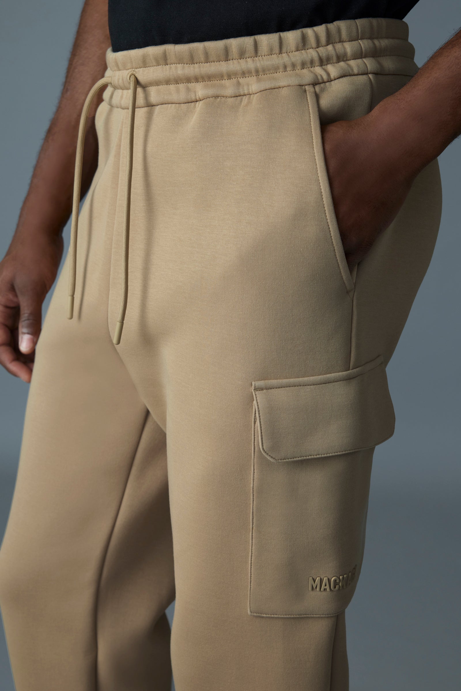 Mackage MARVIN-R  Loose fit for on-the-go comfort